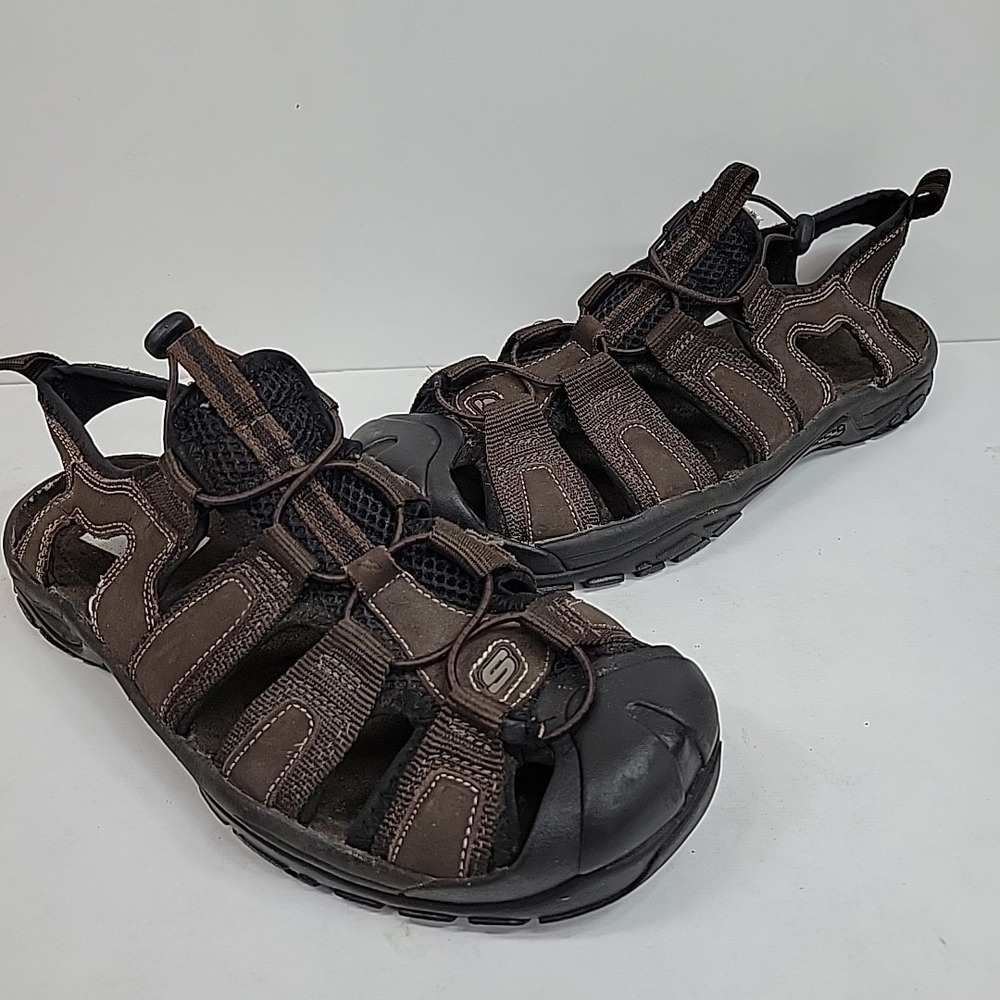 Skechers Mens 50492 Brown‎ Journeyman Waterproof Bungee Lace Size 10 Sandals